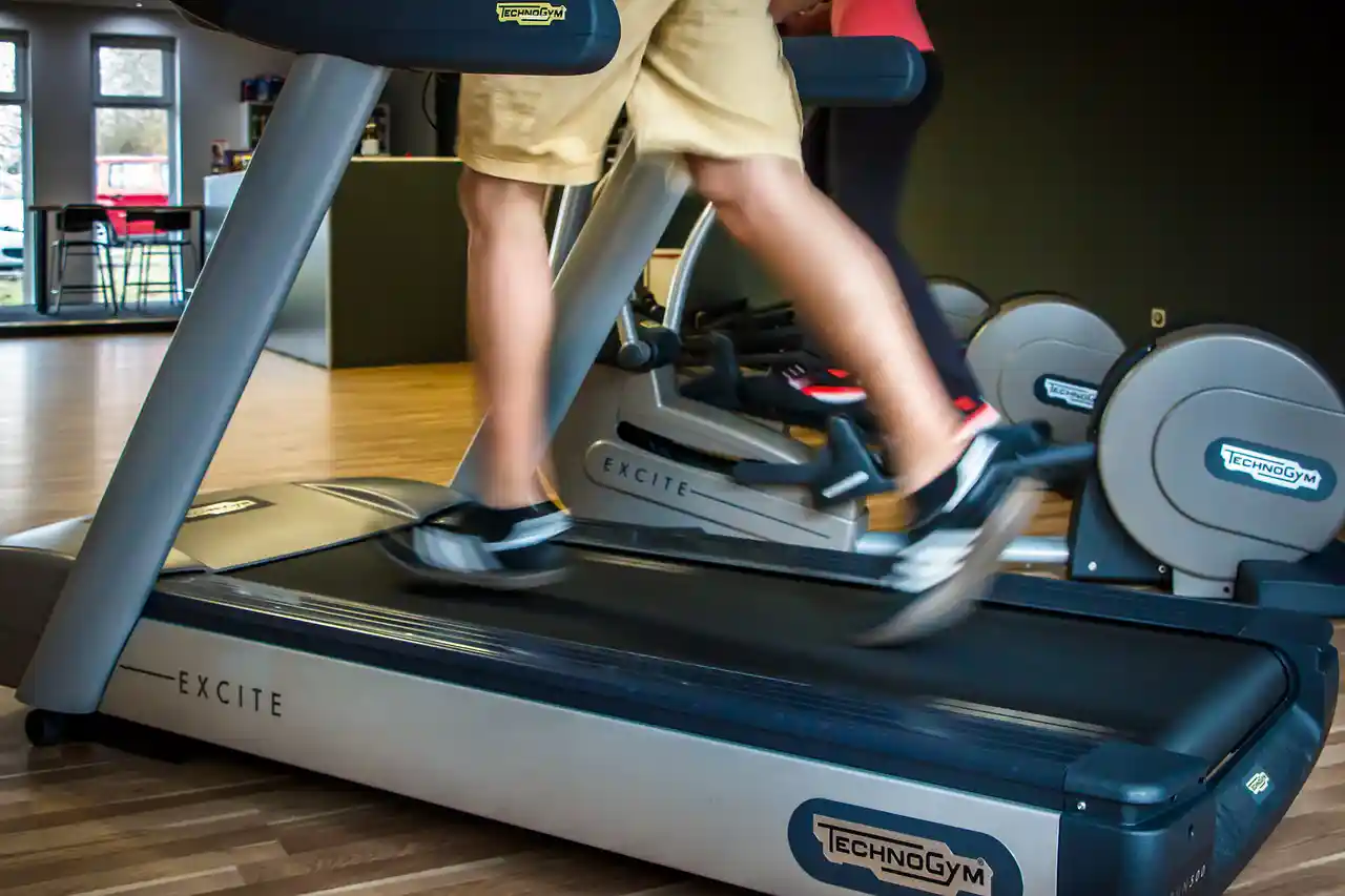 Running Outside vs. Treadmill: Which is Best?